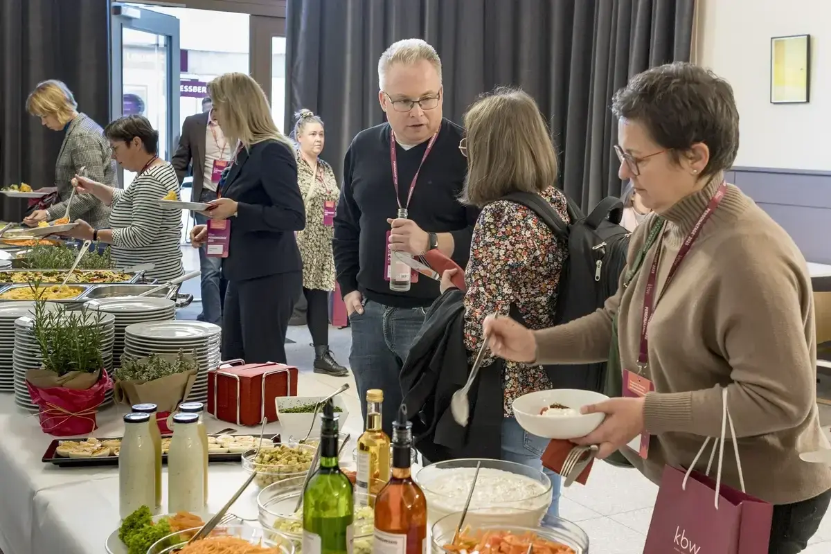 Salatbuffet im kleinen Saal