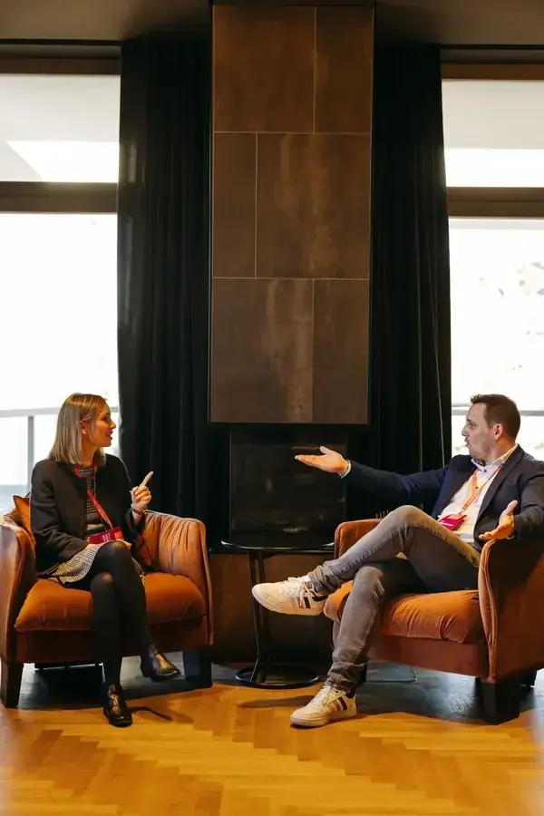 Ausschnitt einer "Meet the Expert"-Session im Kaminzimmer Christin